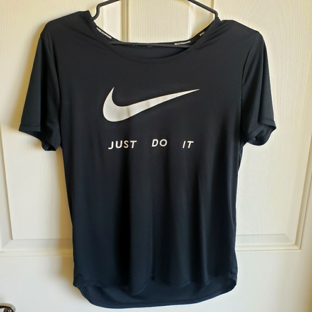 Women Nike shirt